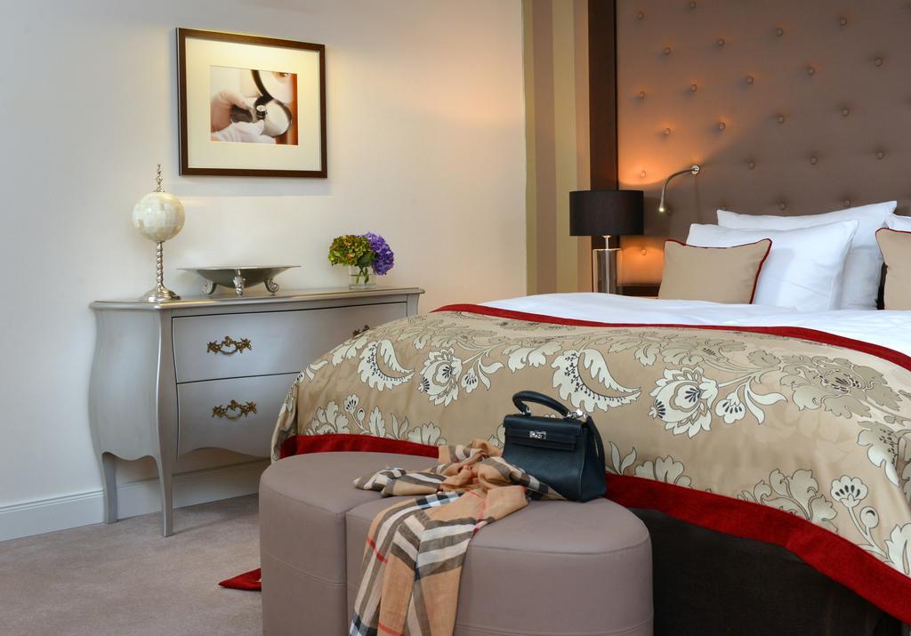 Meißen Romantik Hotel Burgkeller Residenz Kerstinghaus מראה חיצוני תמונה